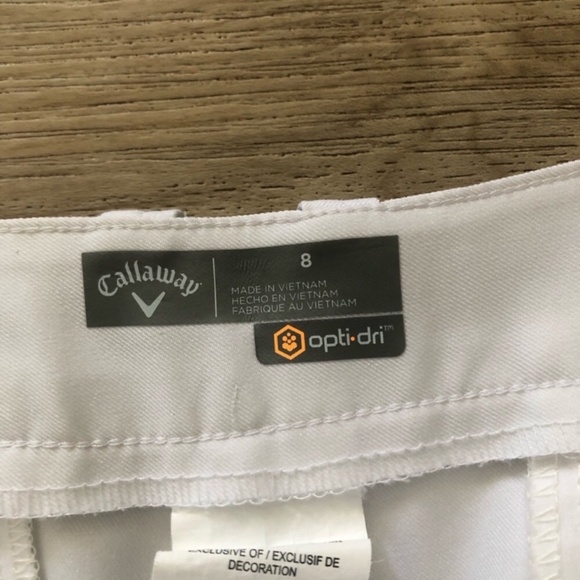 Callaway Women's Classic White Bermudas - Picture 7 of 8